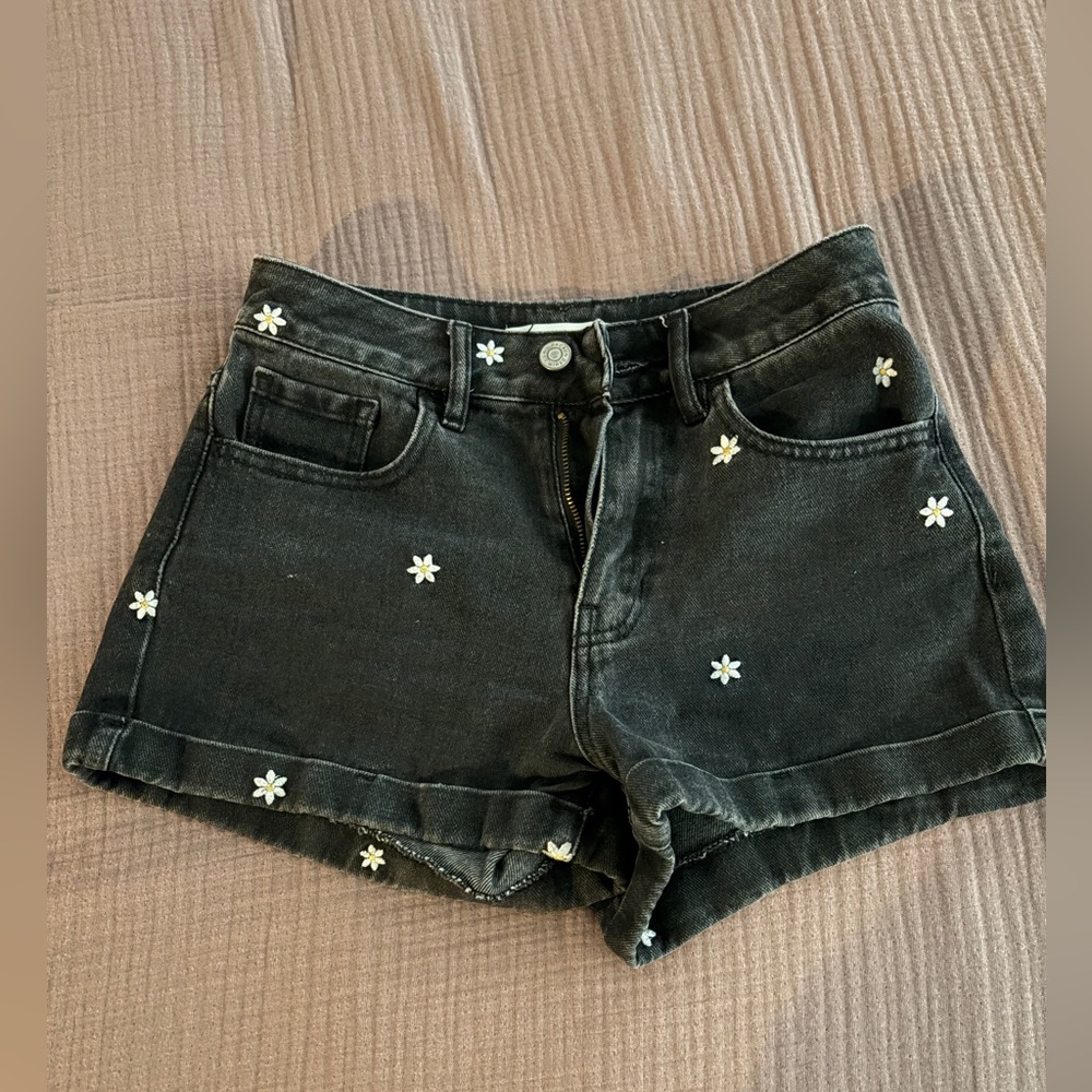 PacSun Black Denim mom Jean shorts